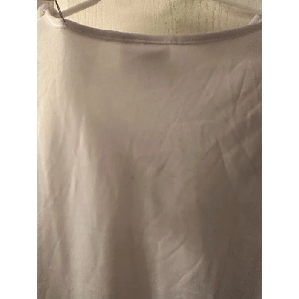Girl's Angel Costume Includes Lighted Wings Size Medium 7/8‎